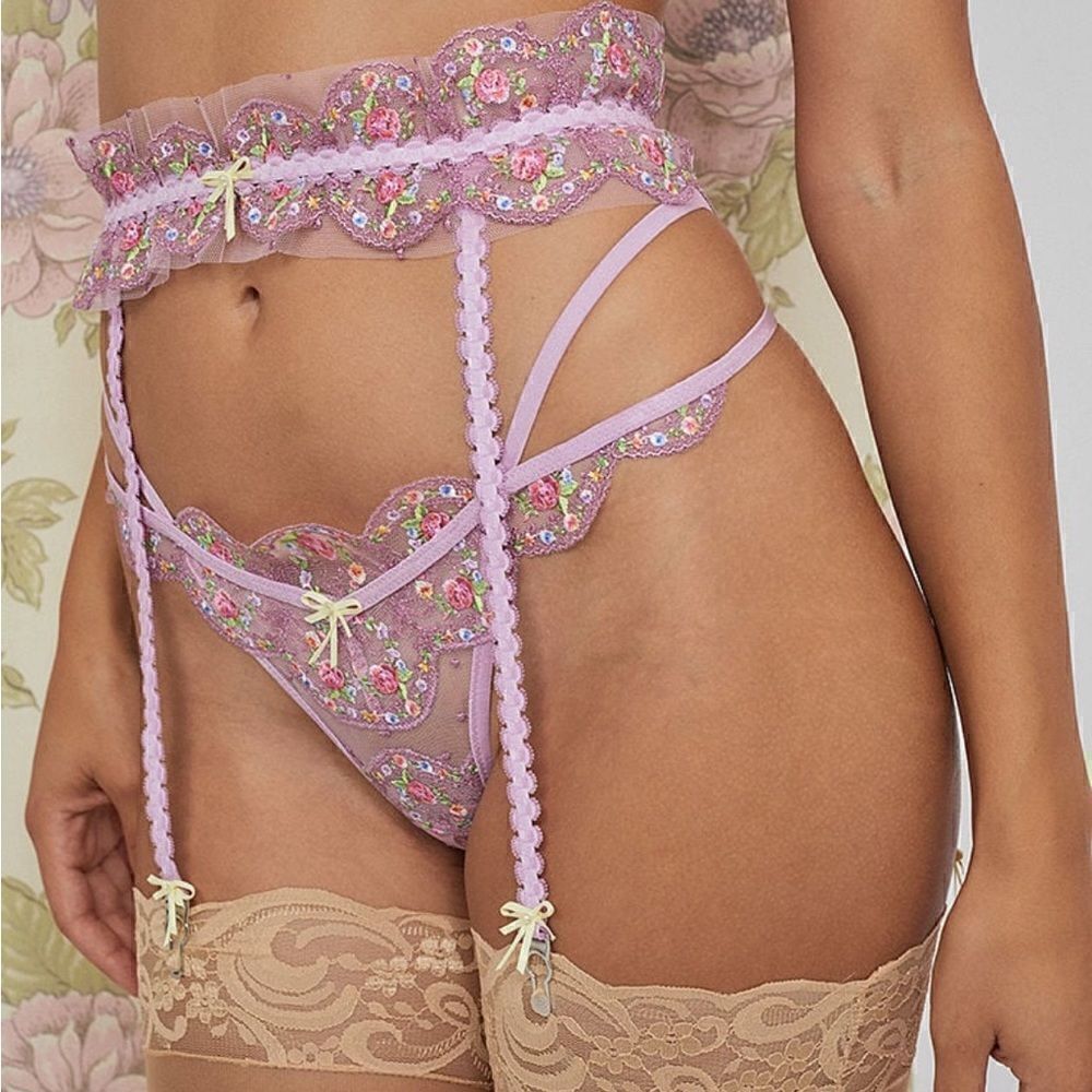 FOR LOVE & LEMONS Daphne Embroidered Garter Size L